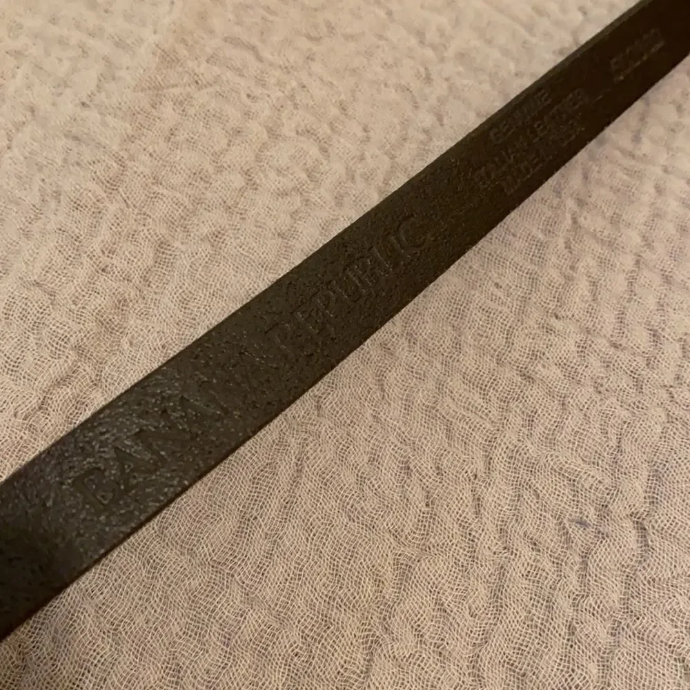 Banana Republic Italian Leather brown belt . Size S